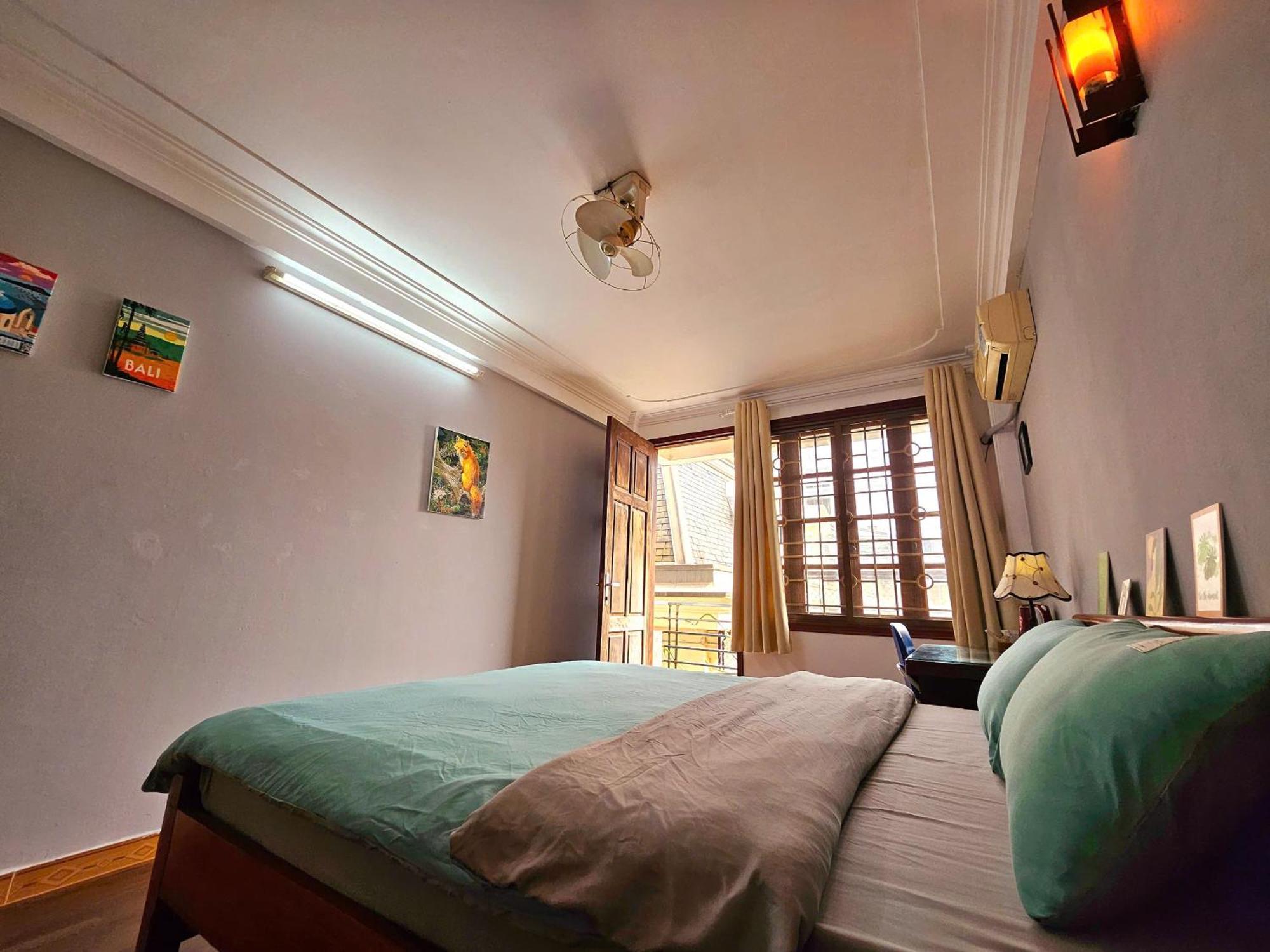 Rainbow Homestay - No 8 Alley 18B Tong Dan Hanoi Buitenkant foto