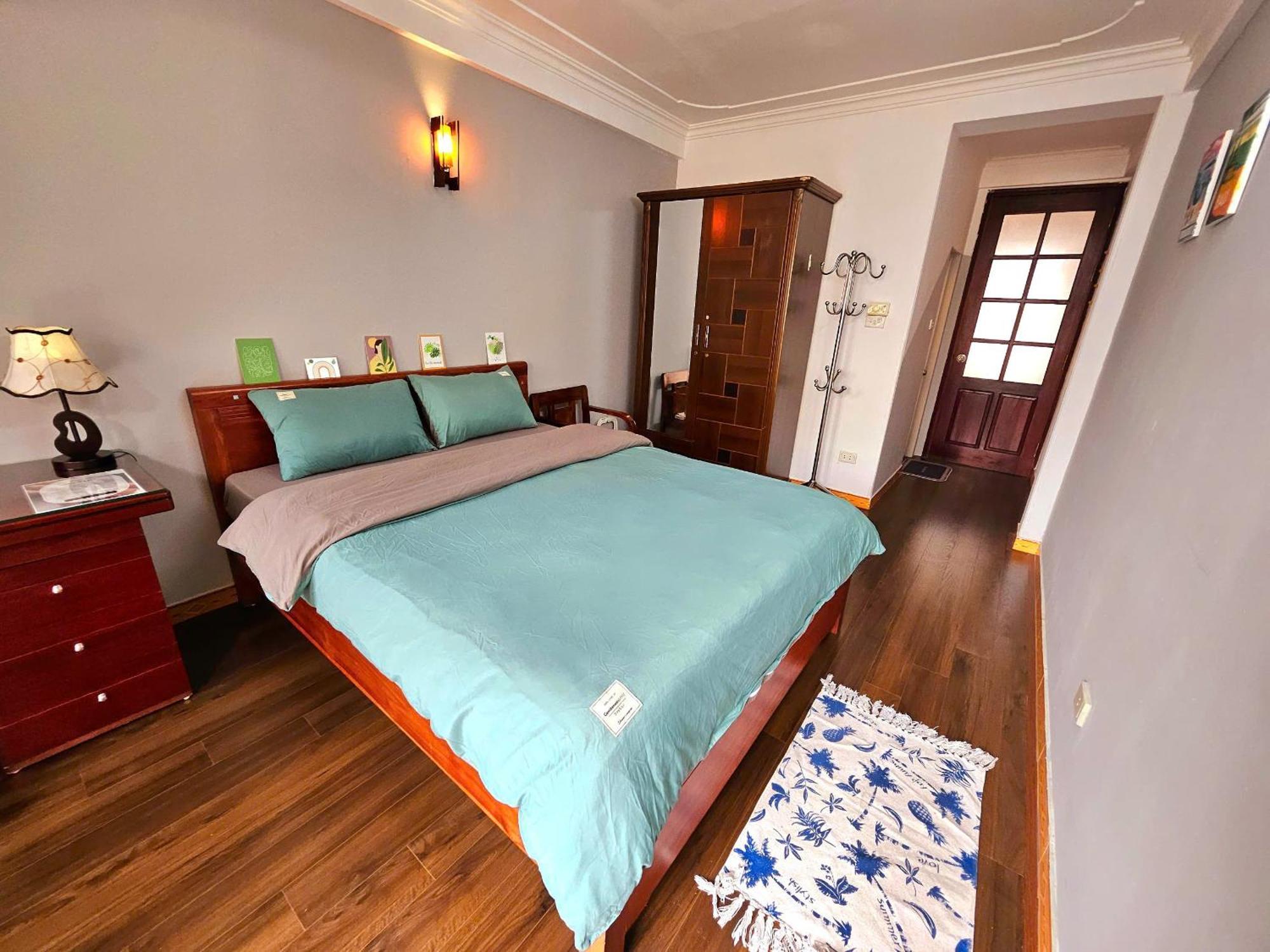 Rainbow Homestay - No 8 Alley 18B Tong Dan Hanoi Buitenkant foto