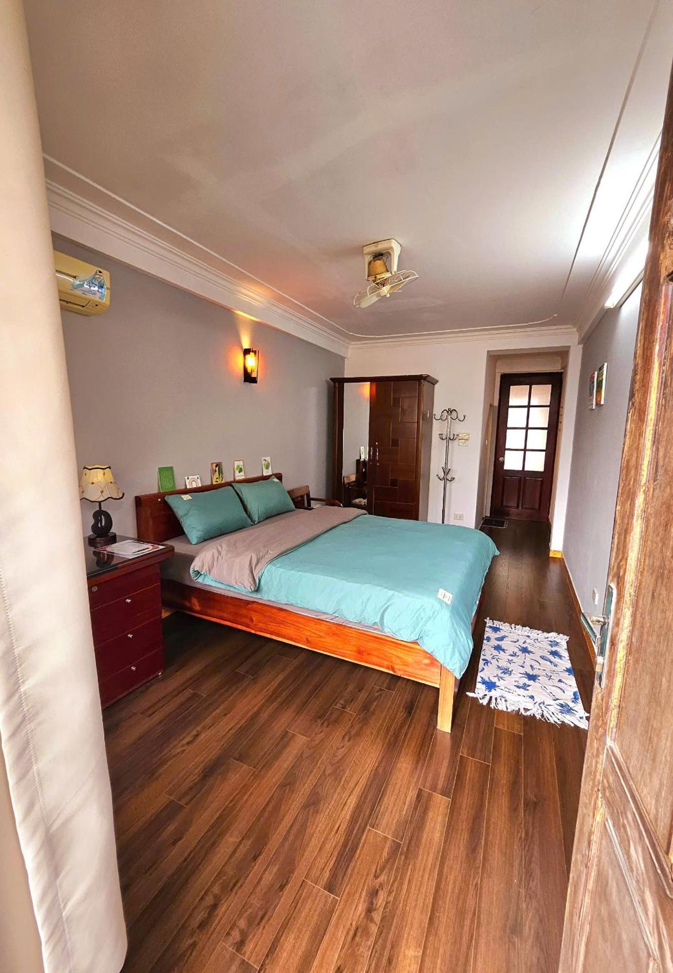 Rainbow Homestay - No 8 Alley 18B Tong Dan Hanoi Buitenkant foto