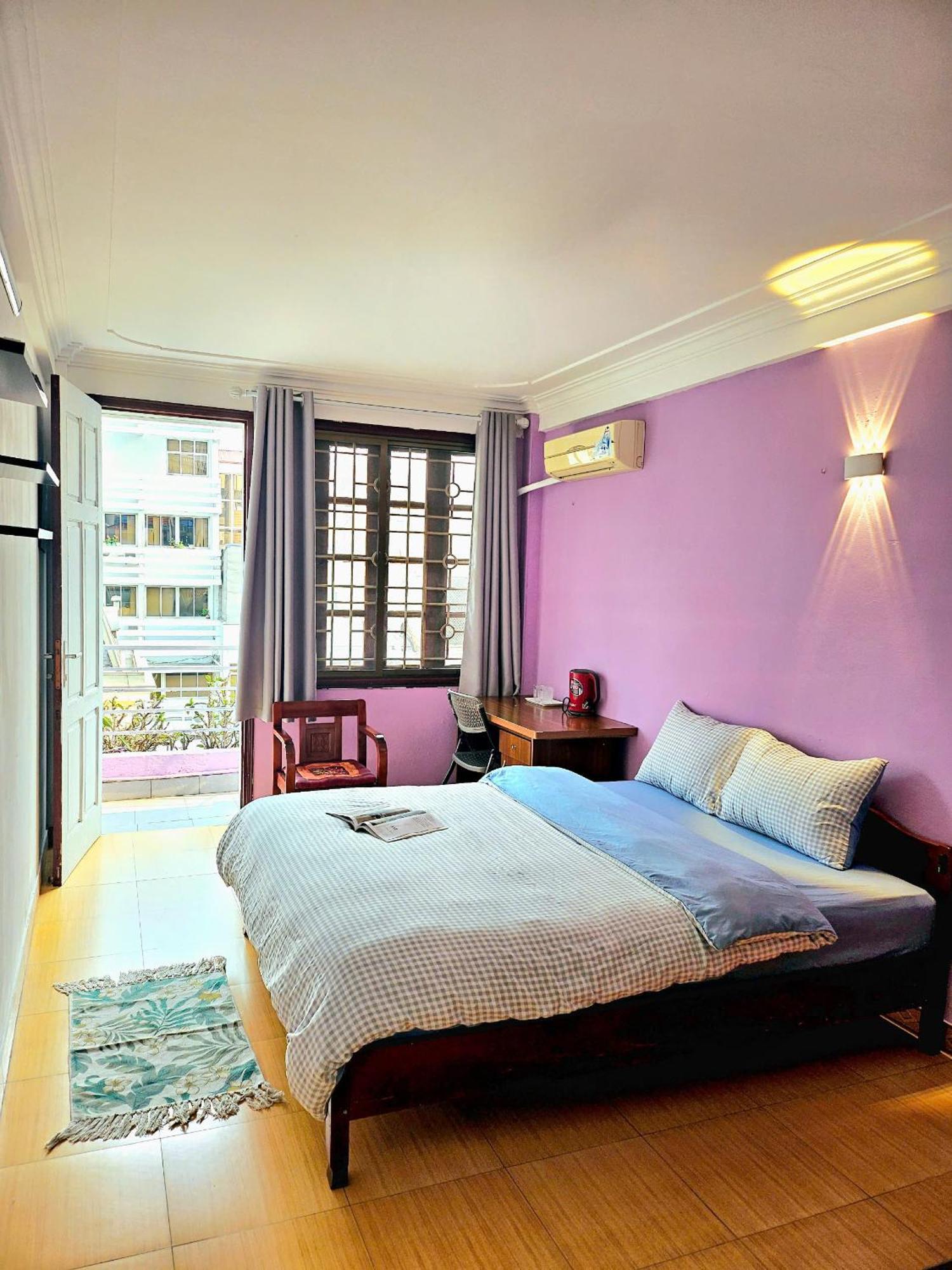 Rainbow Homestay - No 8 Alley 18B Tong Dan Hanoi Buitenkant foto