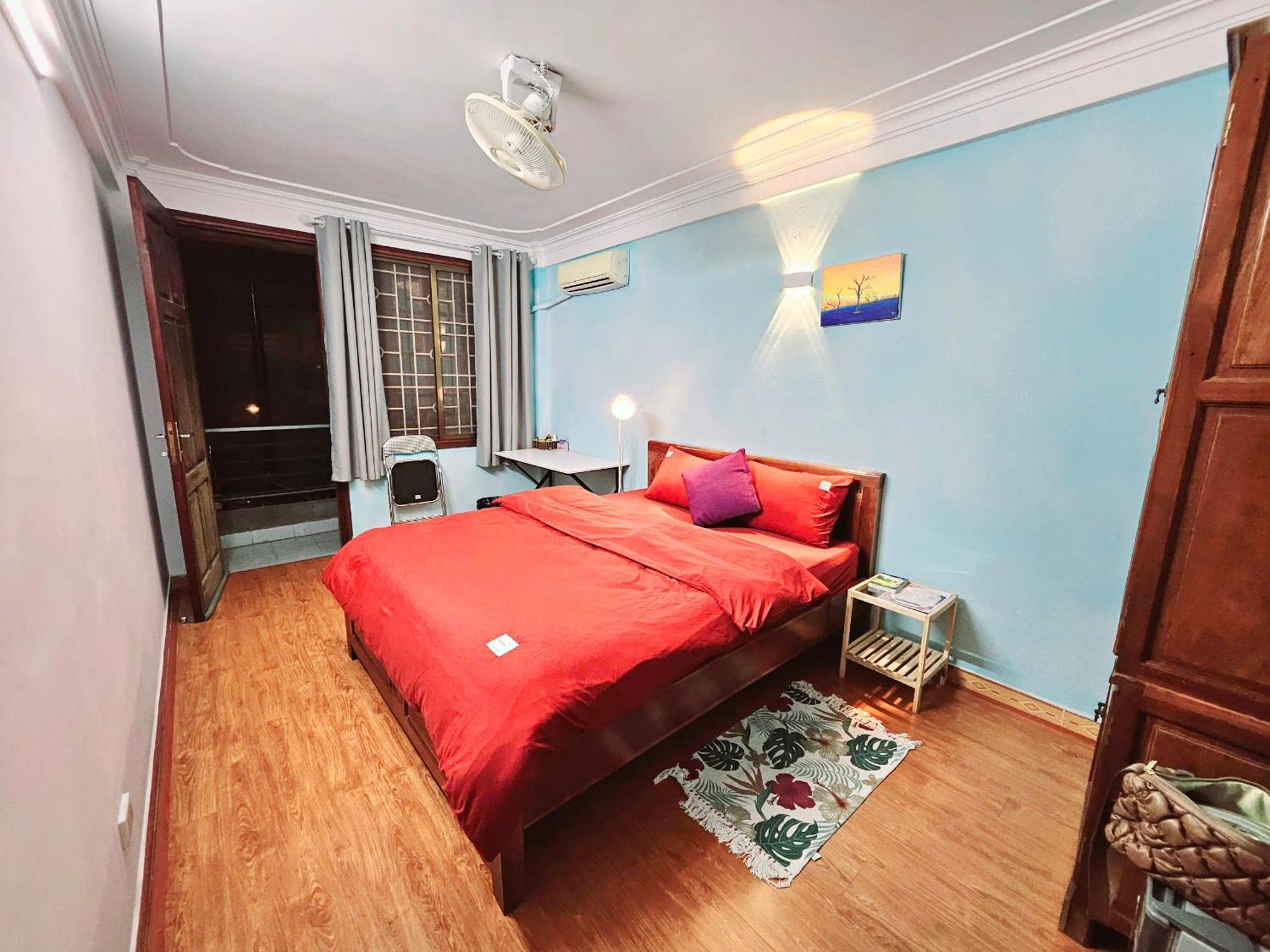 Rainbow Homestay - No 8 Alley 18B Tong Dan Hanoi Buitenkant foto